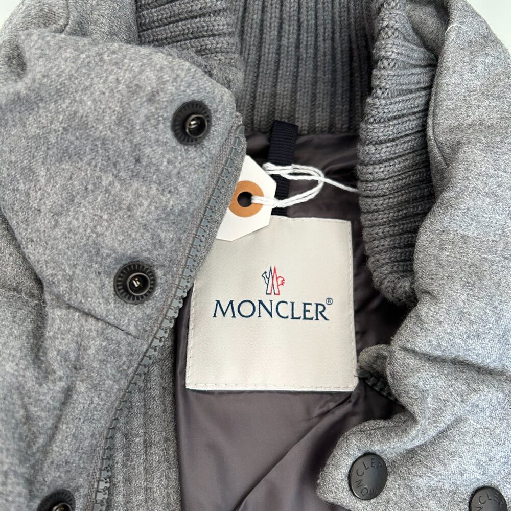 Moncler size 1 grey vest - Picture 7 of 10